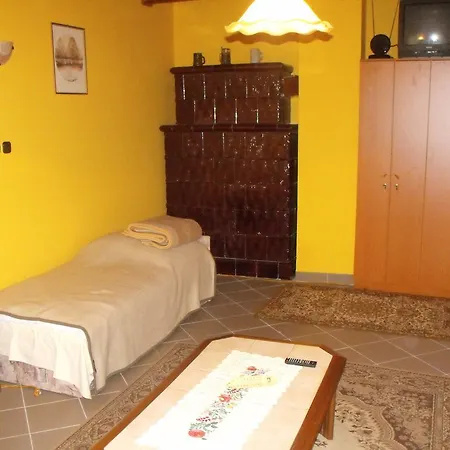 Pensión Borostyan Vendeghaz